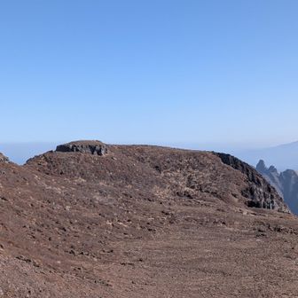 ご飯を食べて東峰から月見小屋へ！