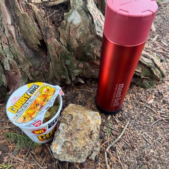 やっぱり昼はラーメンに限る😋✨
軽い水筒についつい課金してしまいました😆