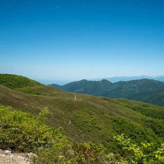 素晴らしい稜線🙌向こうには白山
