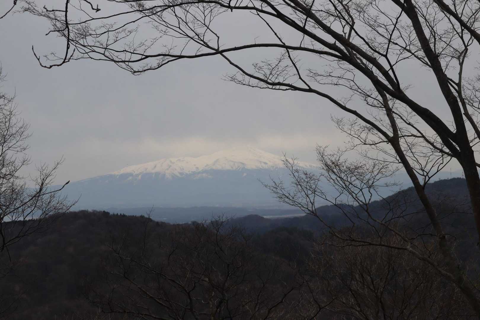 鳥海山の見える場所から。ちょっと暗くなってきました。
