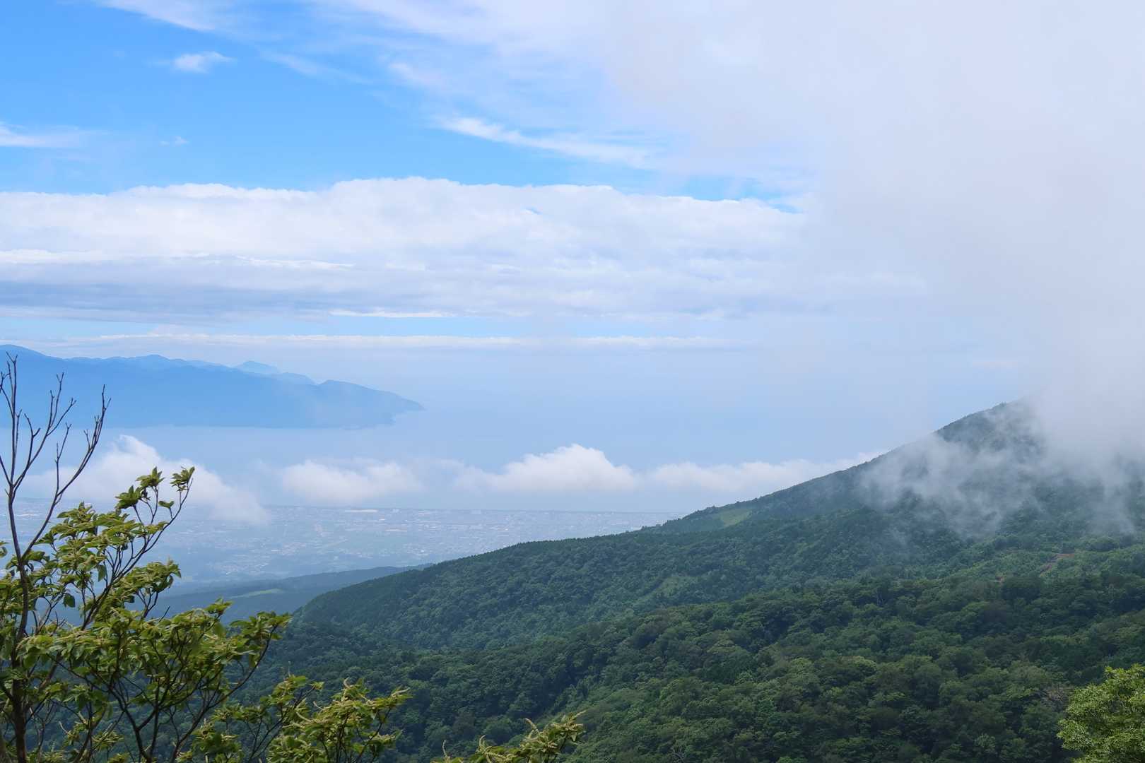青空と伊豆半島