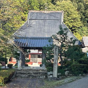 寺の名前は勝楽寺