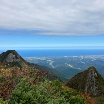 山と日本海と青空と雲　🫡