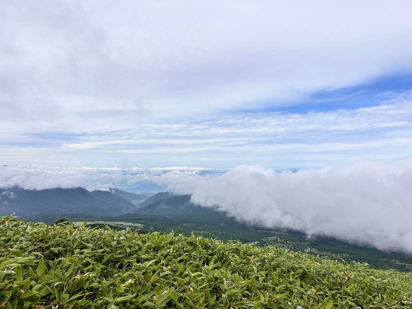 菅平牧場-四阿山登山口-小四阿-中四阿-四阿山-根子岳 周回コースの写真