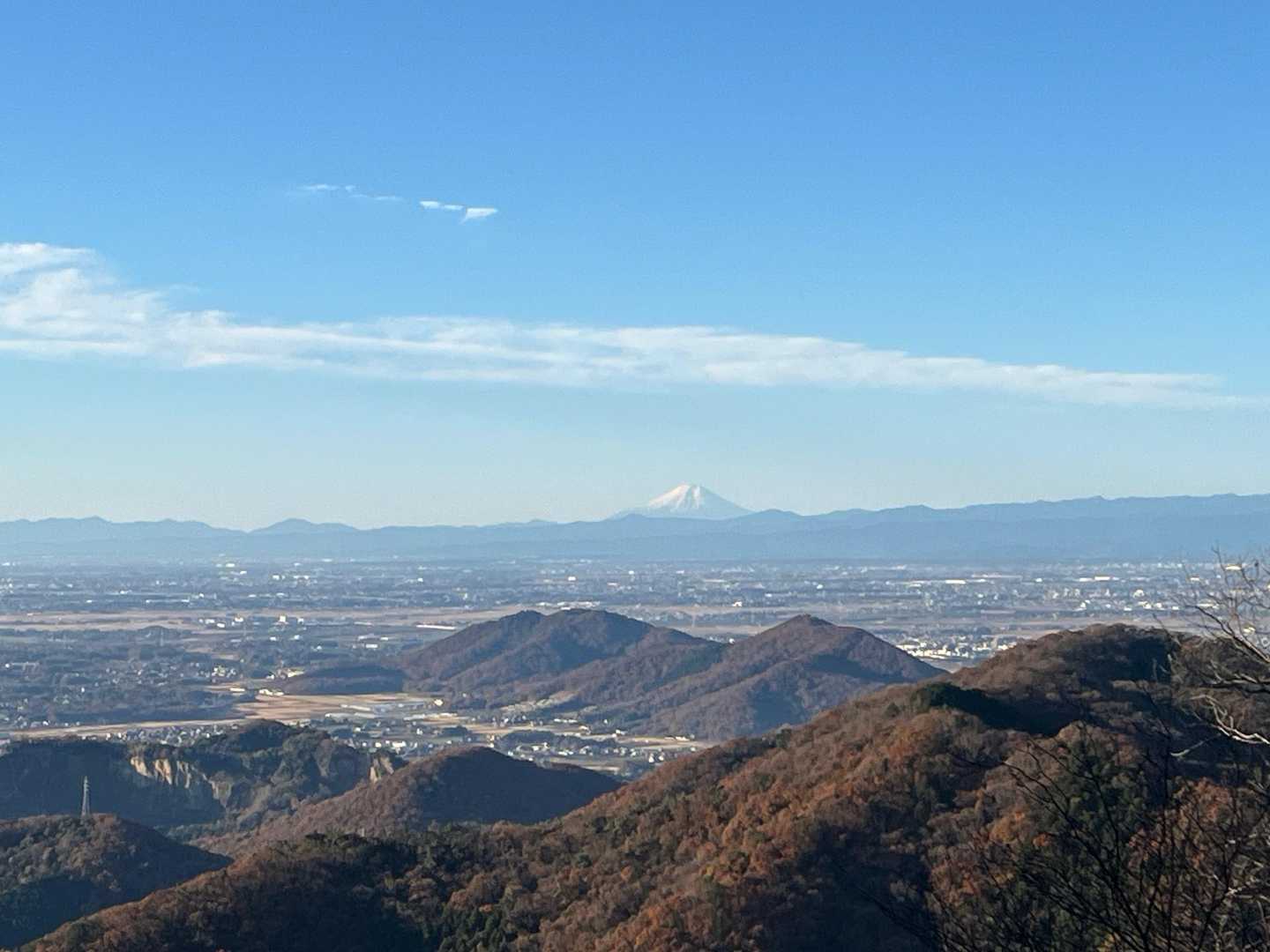 晃石山山頂から富士山スッキリ