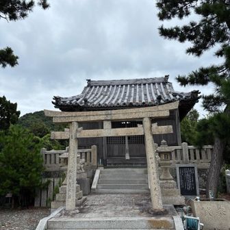 弁天様です