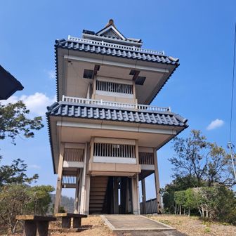 すぐ頂上でした😄
小倉山　153M
展望台がありました。