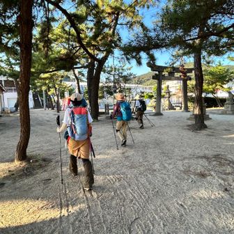渋川海岸に下山