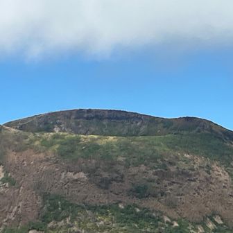 大岳のお釜をアップ