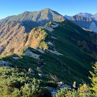 大天井岳への稜線