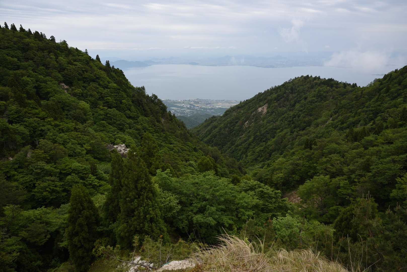 北比良峠付近から見る琵琶湖