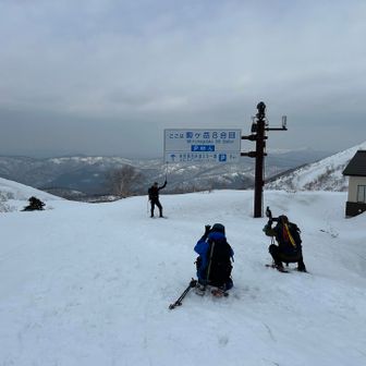 を撮ってもらう📸
ここから最後の笹森山へ