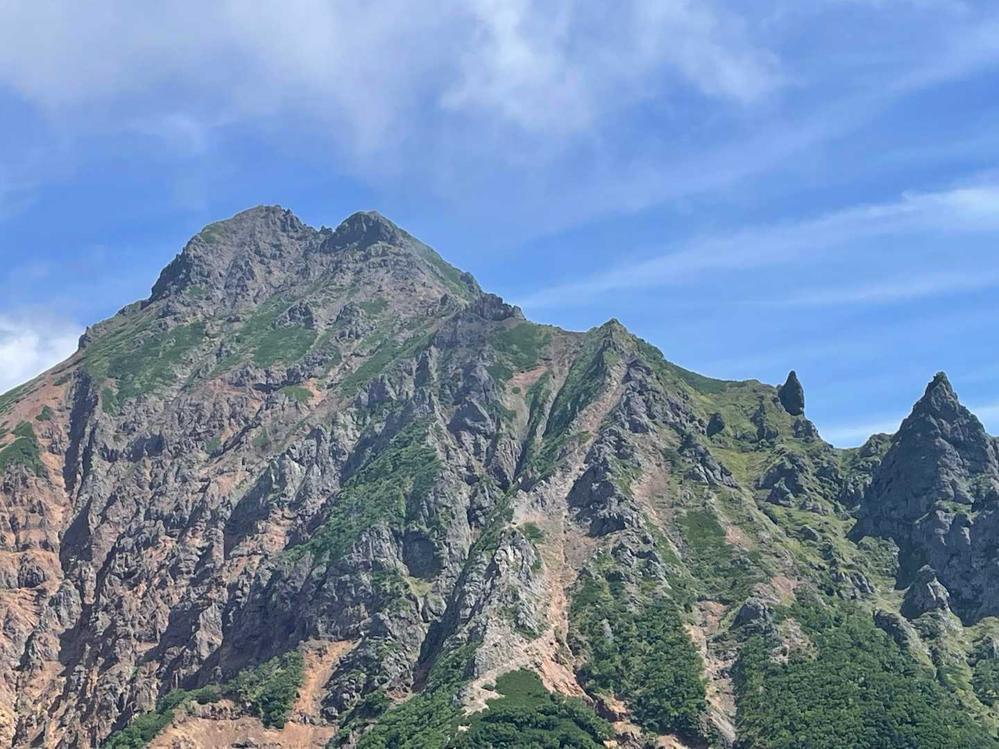 真ん中やや右寄りがキレットのルンゼ