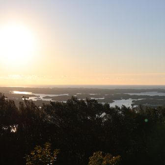 ＠横山山頂
他の展望台ほど視界が開けていません。