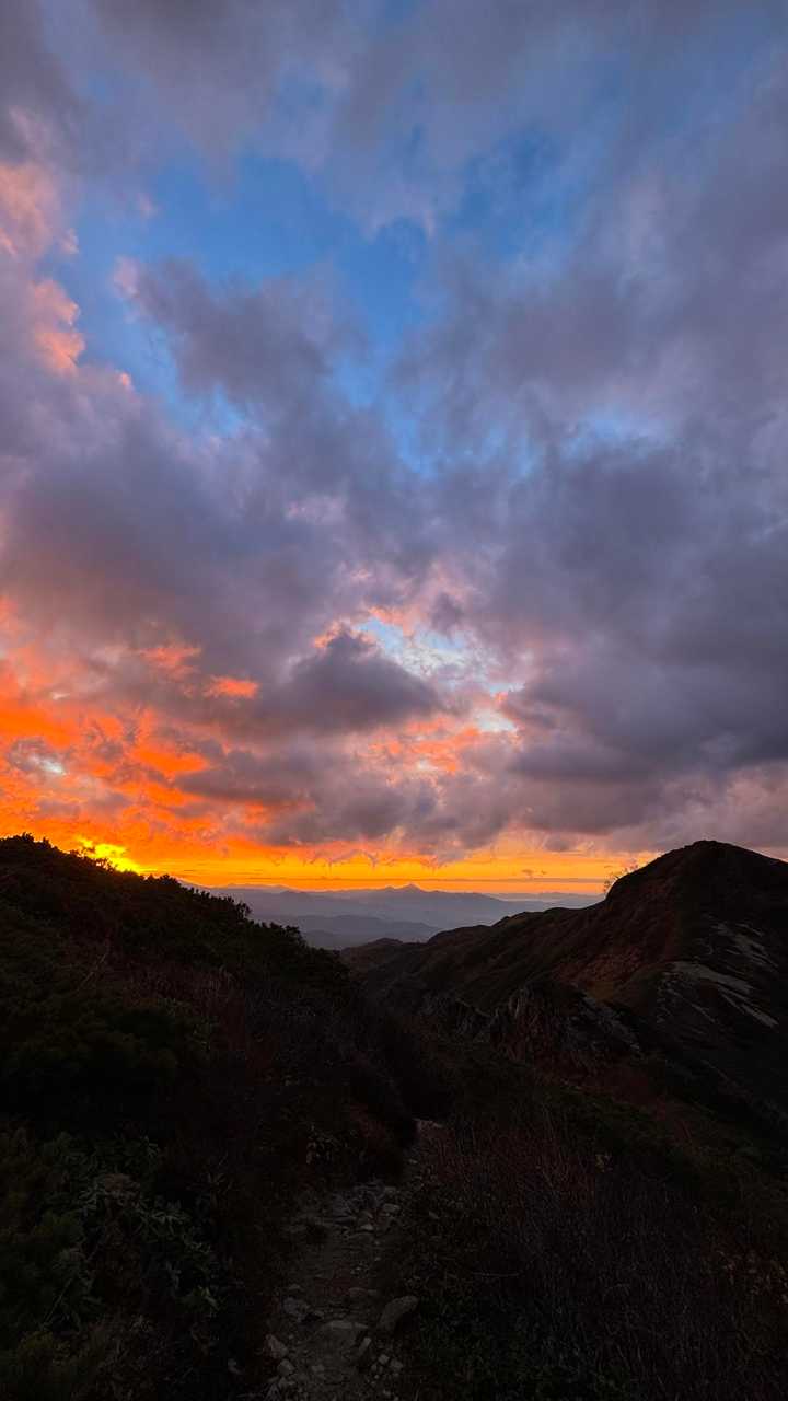 飯豊山、晩秋の稜線テン泊 の写真 37