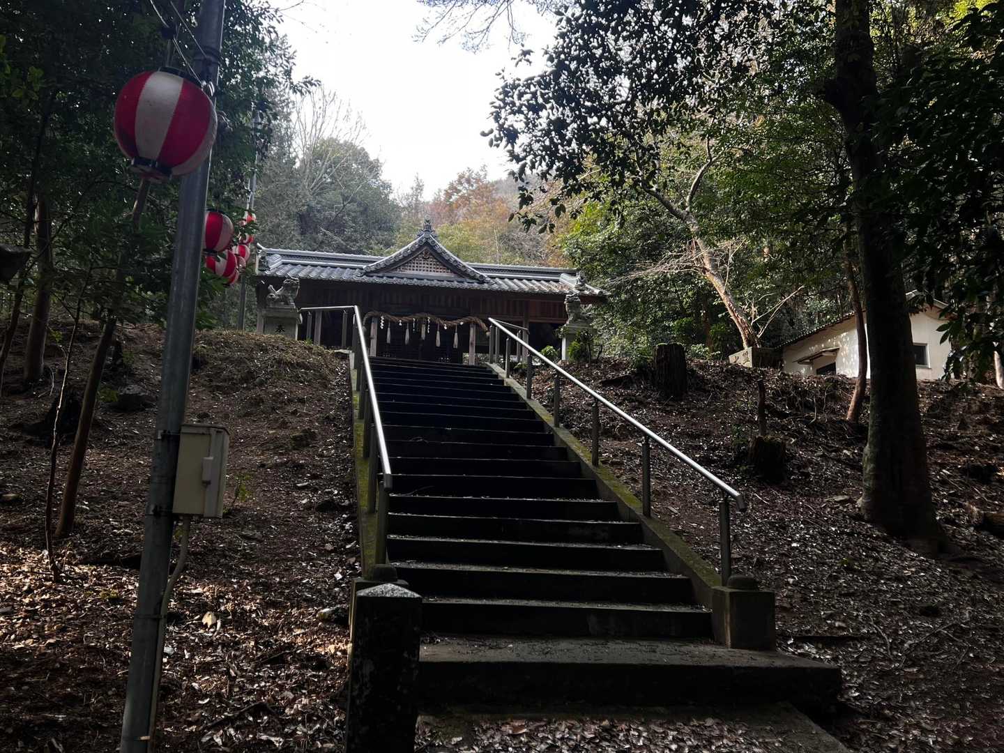 尼子神社、立派だ。