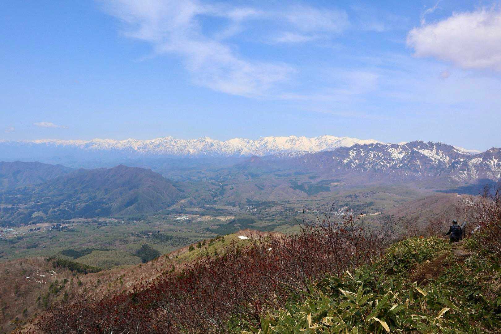 北から南まで長く伸びる北アルプスの景色🏔️✨
は写真には収まりきらないほど…📷