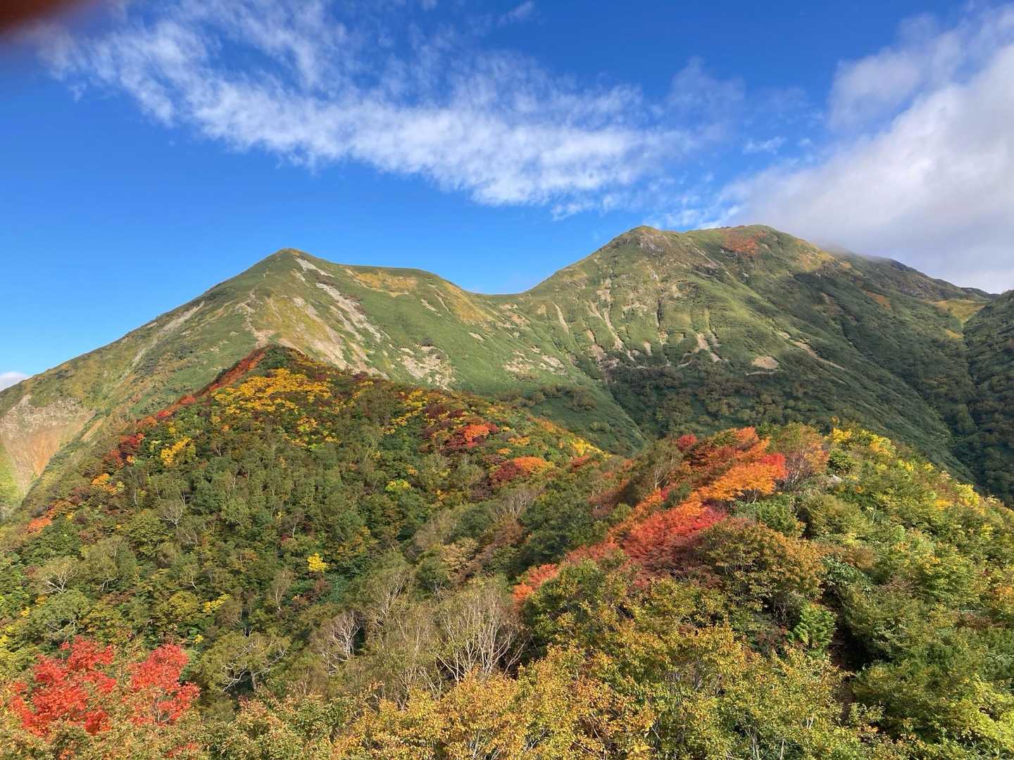 眺めよし笠ヶ岳と大小烏帽子岳