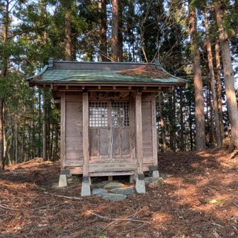 一段下がった所に千手観音有り　参拝🙏
