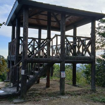 時間はなかったが、意地で観光展望台へ。唯一の寄り道となった。