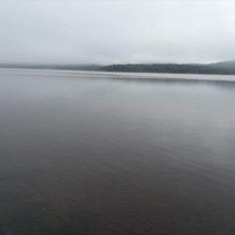 まるで湖