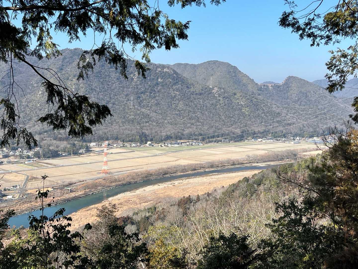 高雄山-三重山-三重山登山口 縦走コースの写真