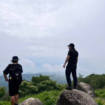岩に登りたくなる年頃