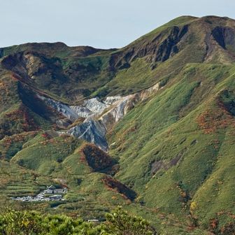 笹森山からの秋駒。
いつもとはちょっと違う景色。