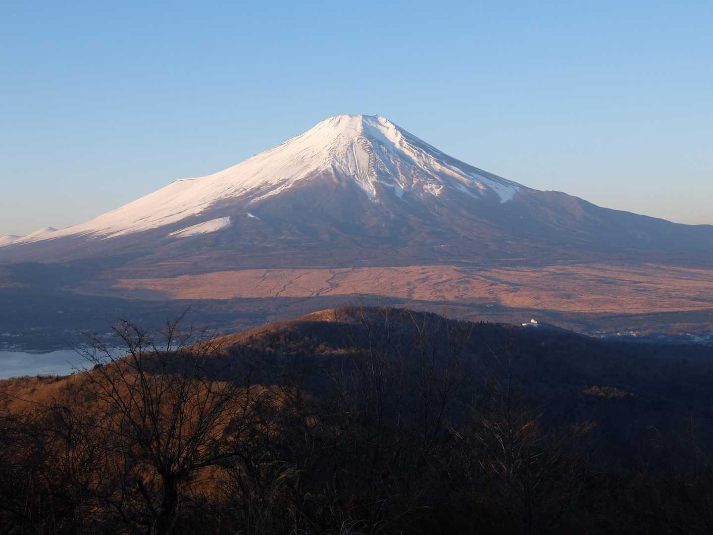 石割山神社駐車場-石割山-奥ノ岳-中ノ岳-前ノ岳-御正体山 往復コースの写真