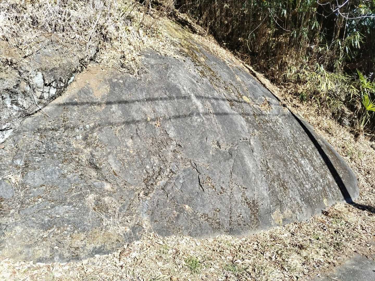 鏡肌の岩です✨
