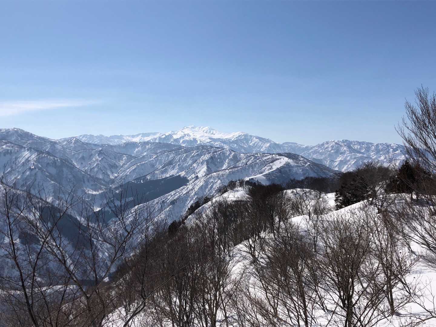 白山を眺め