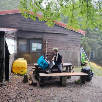 早川小屋。
人気無し。