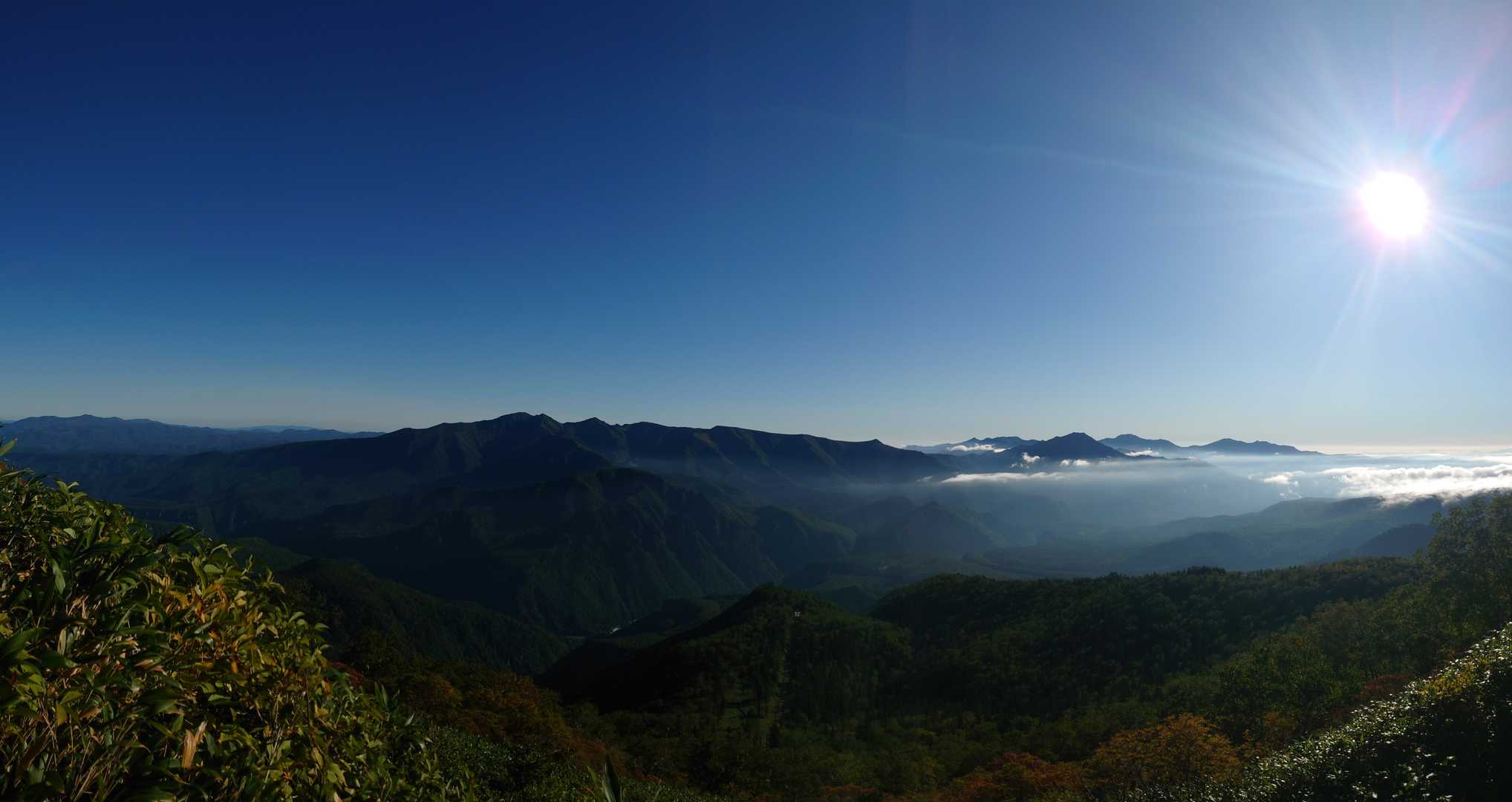 登山スタート⌚
雲海～ニセカウも屏風岳も綺麗