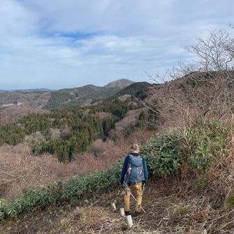 今日の目的地　石動山が見えてきました