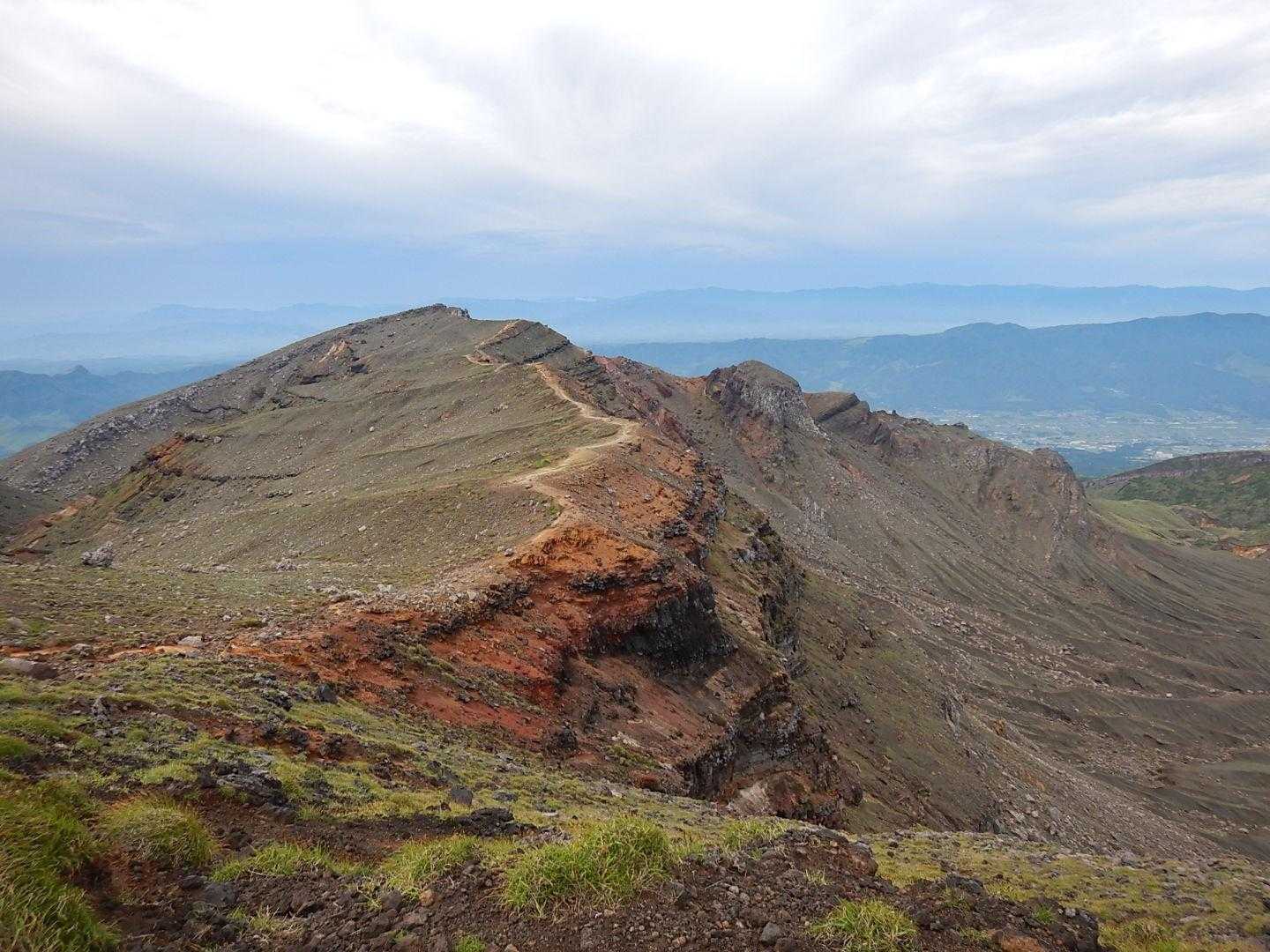 仙酔峡ルート周回 | 噴煙立ち登る大地の躍動を体感できる。阿蘇の王道コースの写真