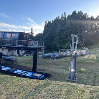 スキー場がいつオープンするのか　ここから青森市内まで車で２時間ちょっと　長いな