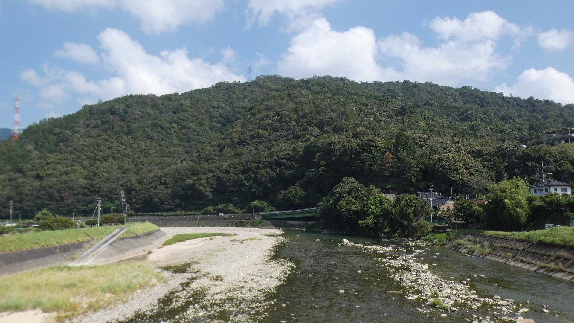 川の上は風が抜けて気持ちいい