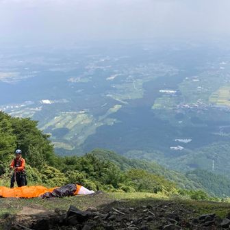 雲母峰からの景色
パラグライダー！