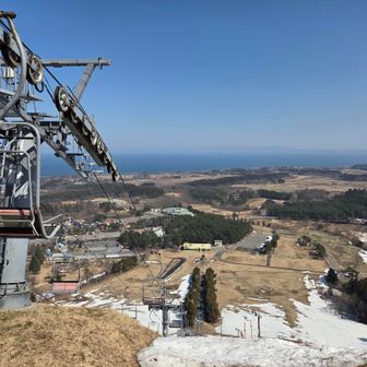 リフトの上から