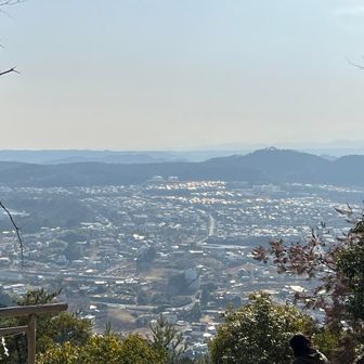 霞んでるのは、白内障なわけではない。