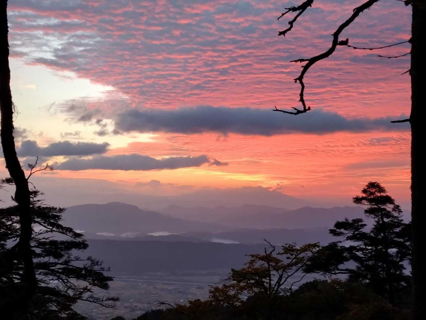 朝日と雲のコラボがいい