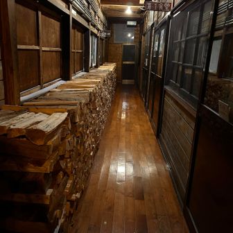 趣きあるよね、秘密基地みたいで面白かったです