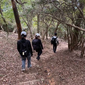 最後尾を代わってもらって下山