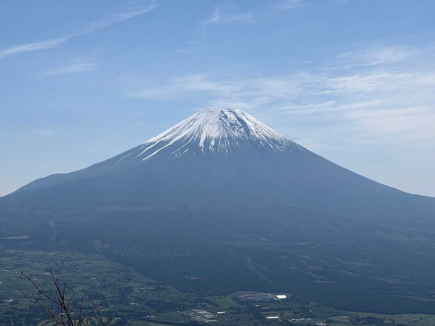 まだ雪残ってますね！大澤崩れがはっきり見えます！