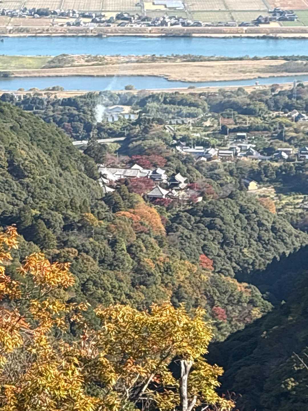 お寺と紅葉🍁あいますね！