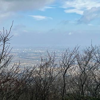 岐阜市方向と思うが、遥か先は何も見えない…😓