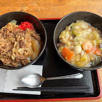 みくりが池のランチ間に合わず💦
雷鳥荘で♨️と軽食をとりました