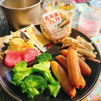 持ち寄りランチ
私は得意のボイル調理♪