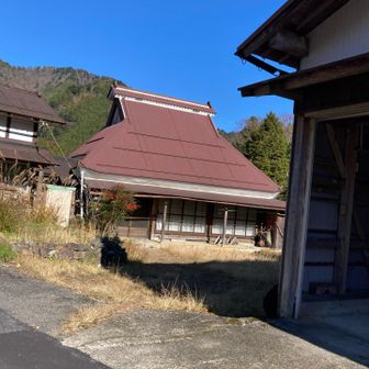 特徴のある屋根の集落です🏠