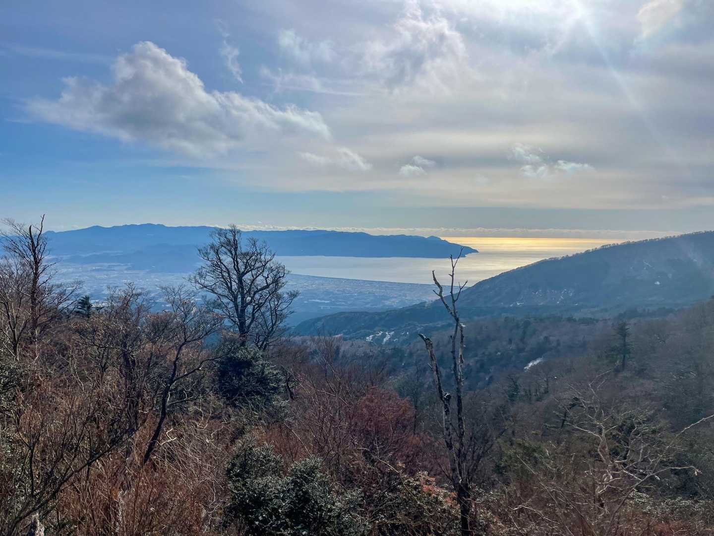 復路の駿河湾は、海面に反射する太陽光が素敵で何枚か写真を撮りました。(*^-^*)